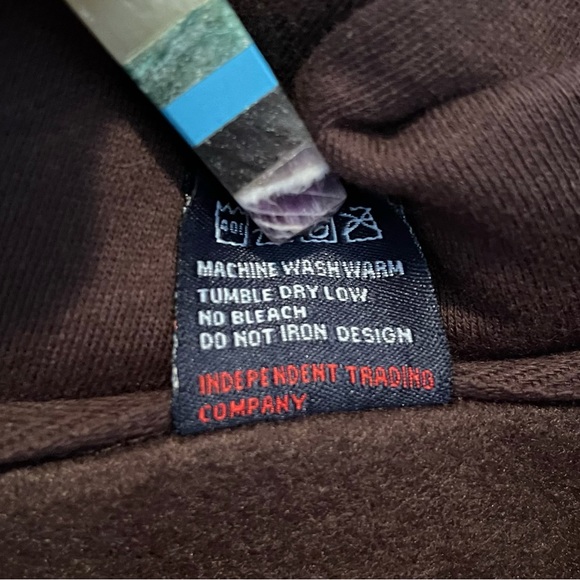 Cheech & Chong “Light Up America & Canada” Zip-Up Hoodie - Picture 6 of 9